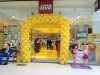 LEGO sarbatoreste Ziua Copilului construind